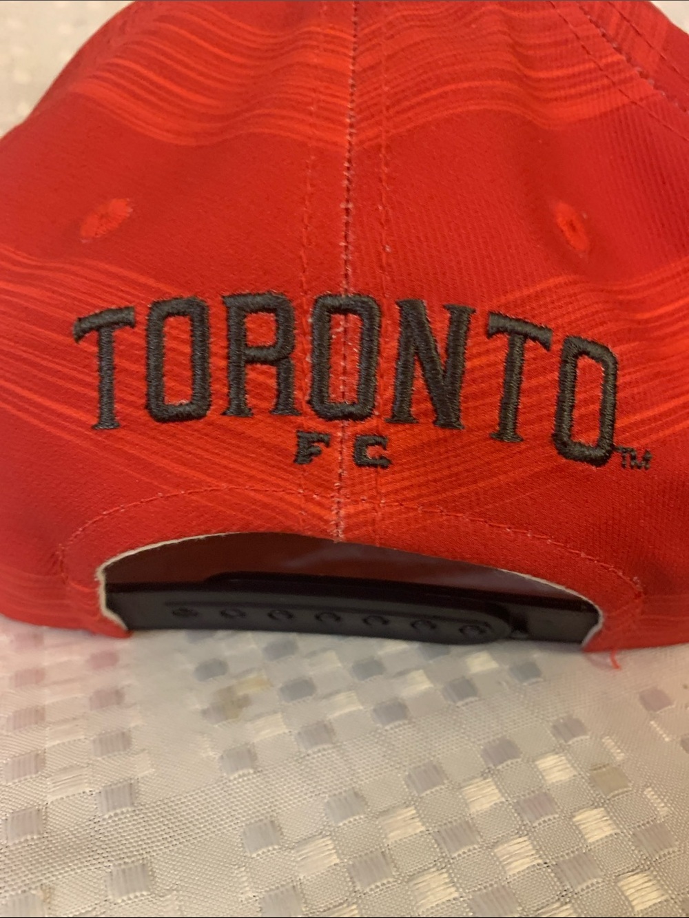 Adidas Toronto FC red cap with Toronto FC logo and silver maple leaf on cap. - Picture 4 of 5